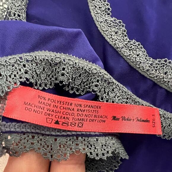 Miss Vickie's Intimates Royal Purple Dark Grey Lace Trim Thong Womens Small 5/$2 - Picture 3 of 5